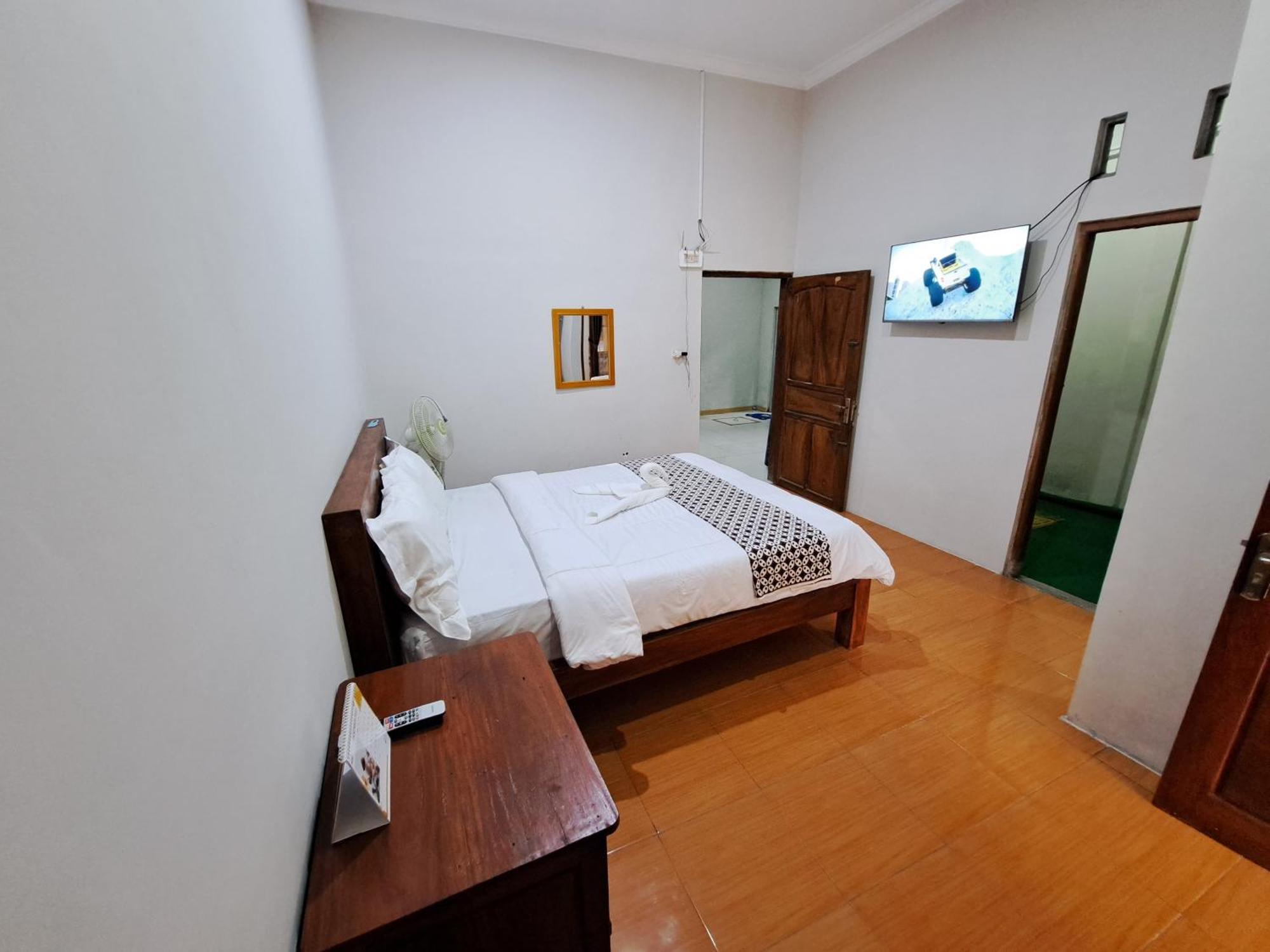 Romadhoni Homestay Magelang Rum bild